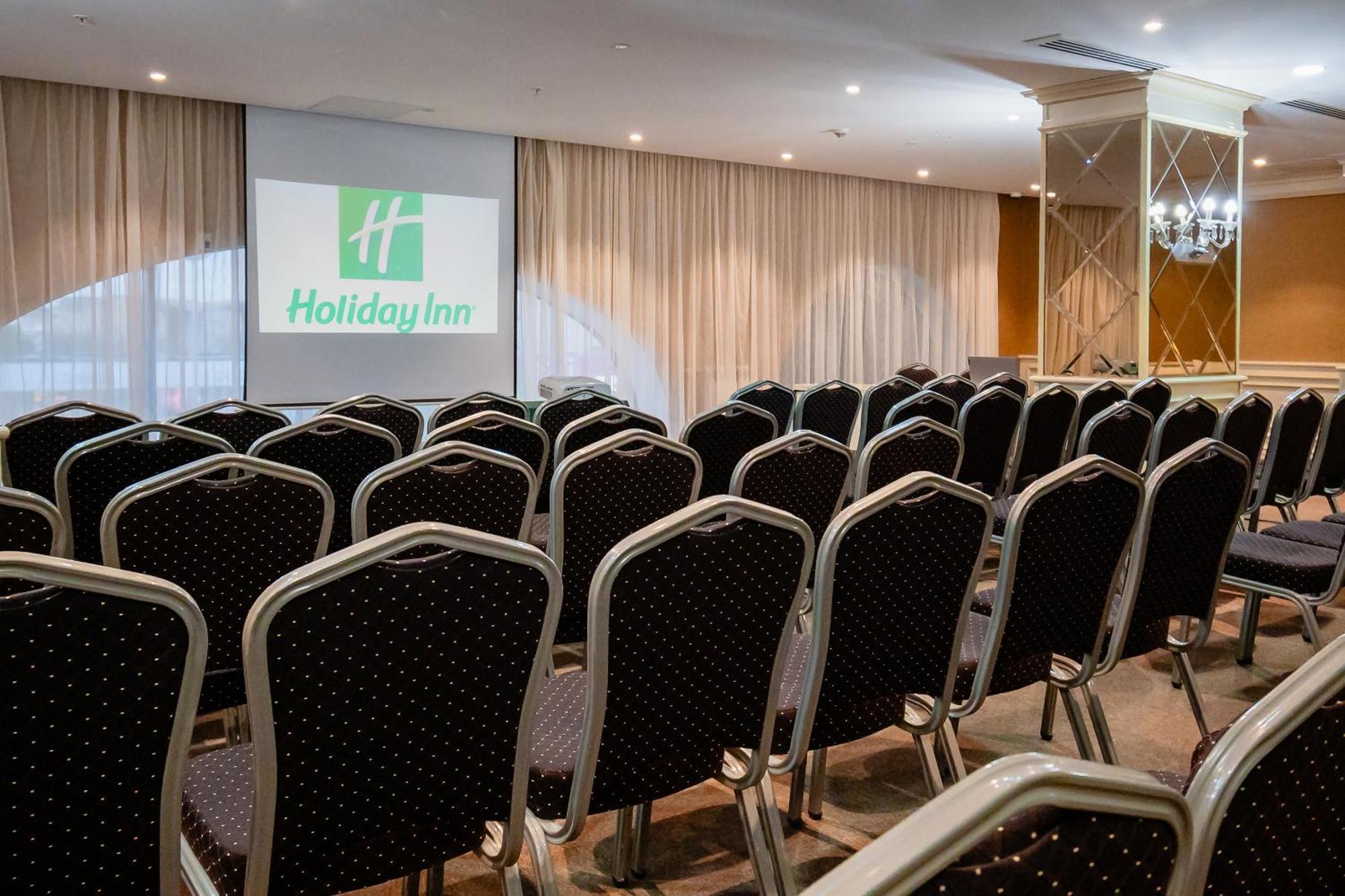 Holiday Inn Aktau, an IHG Hotel Aktau  Bagian luar foto